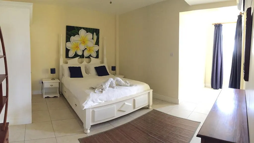 South Sea House Apartment Cap Estate