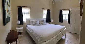 South Sea House Apartment Cap Estate