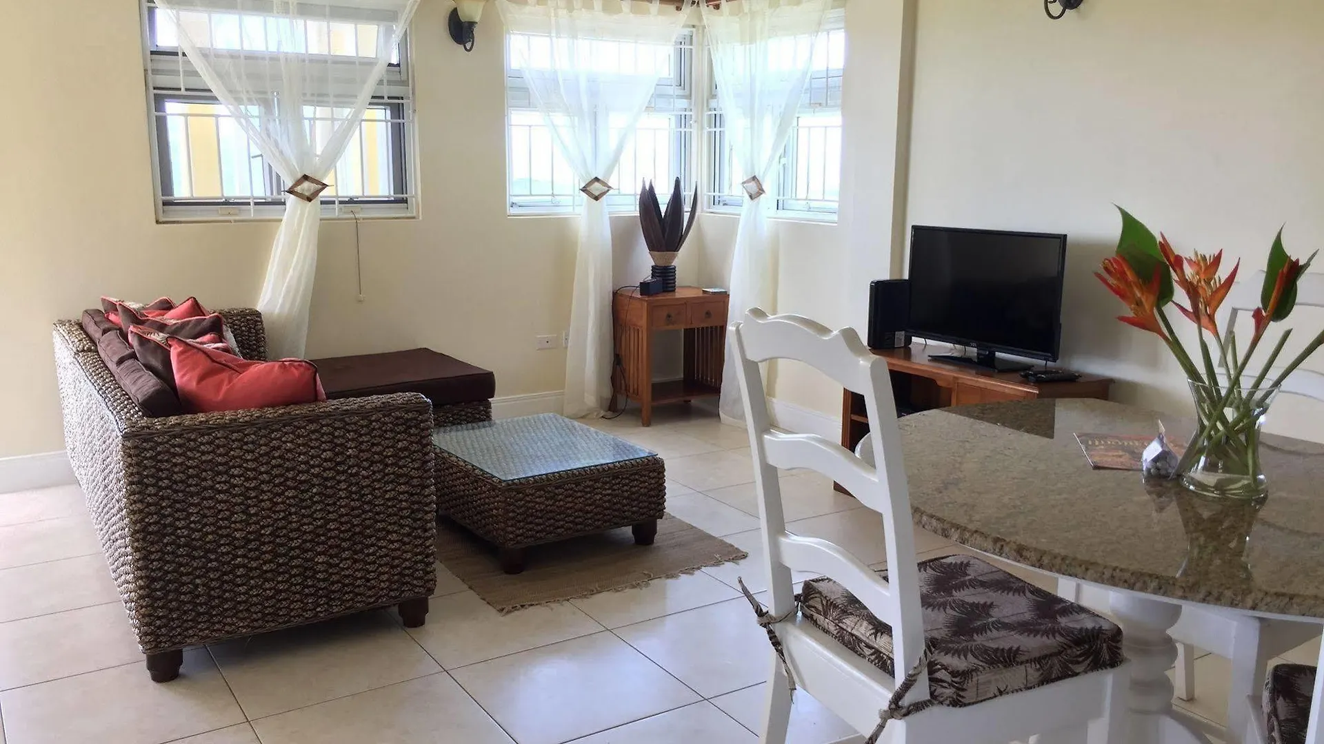 South Sea House Apartment Cap Estate 0*,